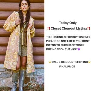 $0.99 SHIPPING!! 💫FREE PEOPLE💫 Rare🧚🏻‍♀️”The Cozy Blanket Jacket”
